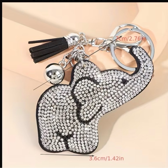 Elegant Silver Rhinestone Elephant Keychain - Picture 2 of 3